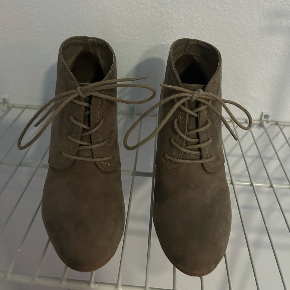 Arizona Jean - Size 7.5 - Wedge Booties